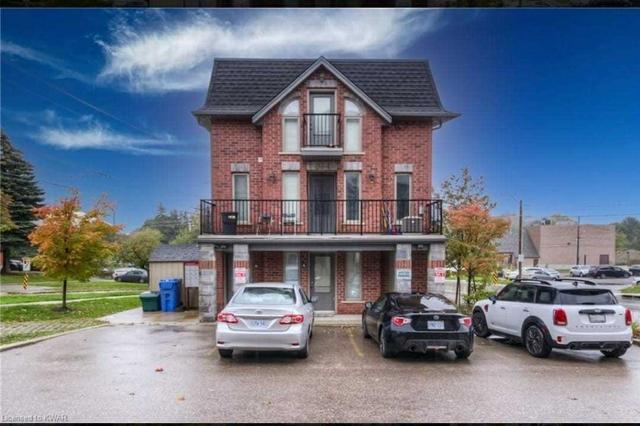 b - 489 East Ave, Townhouse with 2 bedrooms, 2 bathrooms and 1 parking in Kitchener ON | Image 1