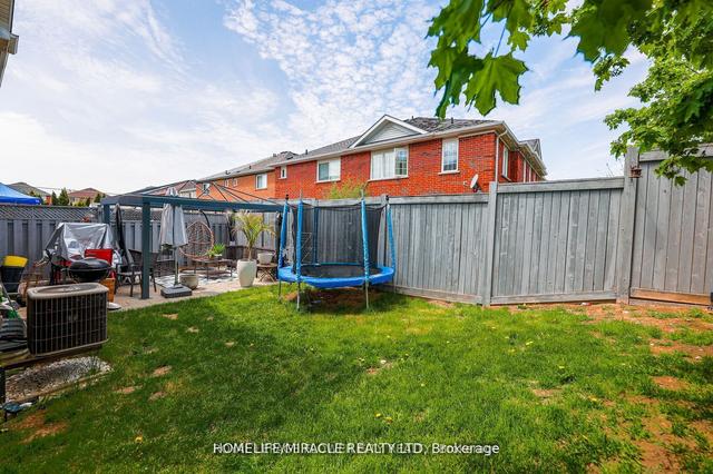 32 Rivermere Crt, House semidetached with 4 bedrooms, 3 bathrooms and 2 parking in Brampton ON | Image 20