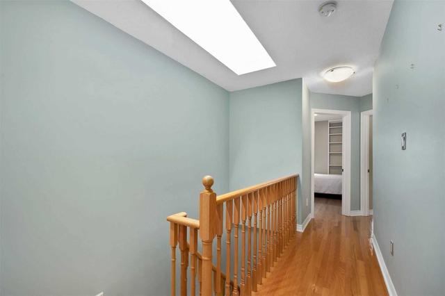 11 Rodeo Crt, House attached with 3 bedrooms, 3 bathrooms and 2 parking in Toronto ON | Image 11