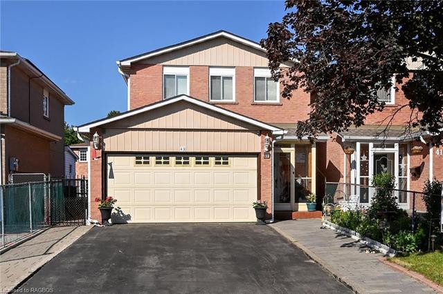 43 Rawling Crescent, House detached with 3 bedrooms, 1 bathrooms and 5 parking in Brampton ON | Image 5