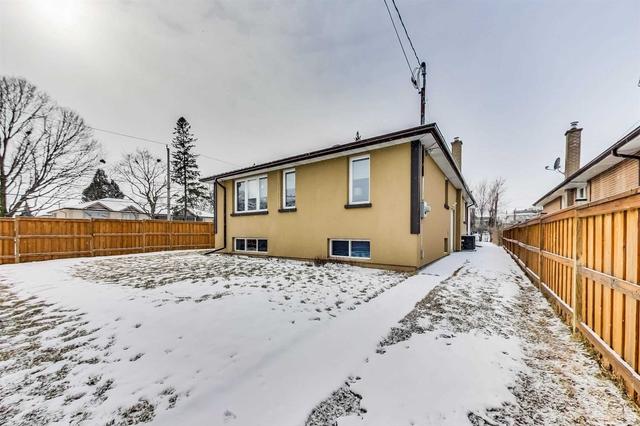 192 Overbrook Pl, House detached with 3 bedrooms, 3 bathrooms and 4 parking in Toronto ON | Image 29