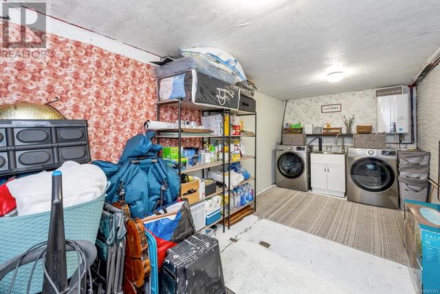 Main House Laundry/Storage | Image 28