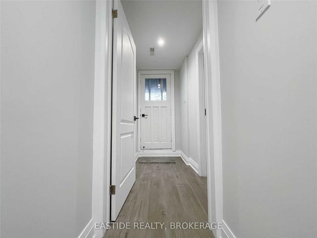 75 Bedle Ave, House semidetached with 3 bedrooms, 2 bathrooms and 1 parking in Toronto ON | Image 8