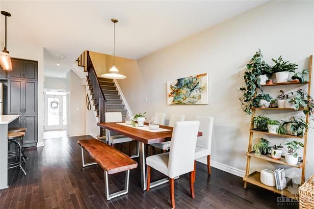 317 Livery Street, Townhouse with 3 bedrooms, 3 bathrooms and 2 parking in Ottawa ON | Image 6