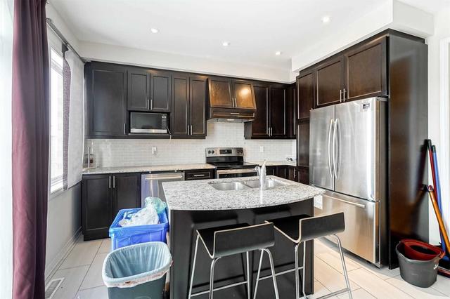 71 Preston Meadow Ave, House semidetached with 3 bedrooms, 3 bathrooms and 2 parking in Mississauga ON | Image 12