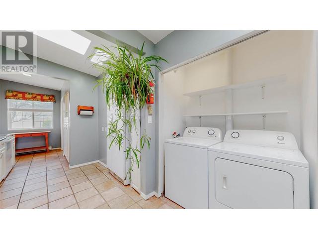 5403 Snowbrush Street, Home with 6 bedrooms, 2 bathrooms and 6 parking in Okanagan Similkameen C BC | Image 38