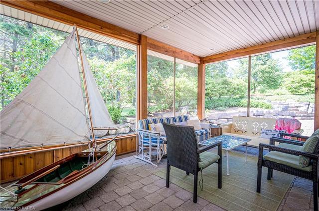 678 Howe Island Drive, House detached with 2 bedrooms, 3 bathrooms and 10 parking in Frontenac Islands ON | Image 37