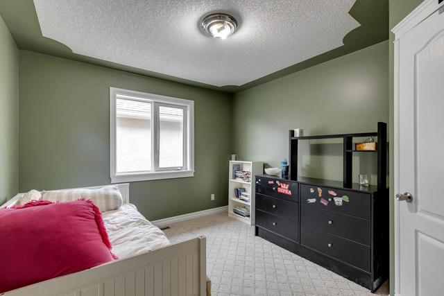 1609 Strathcona Drive Sw, House detached with 4 bedrooms, 3 bathrooms and 2 parking in Calgary AB | Image 20