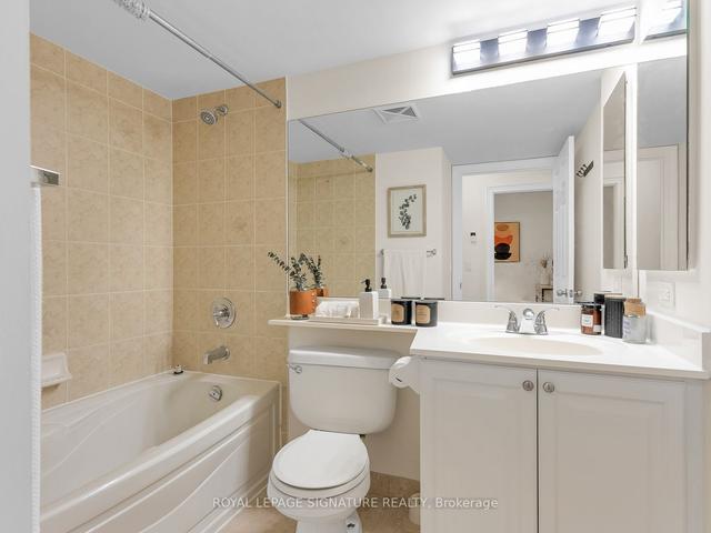 1208 - 15 Greenview Ave, Condo with 1 bedrooms, 1 bathrooms and 1 parking in Toronto ON | Image 7