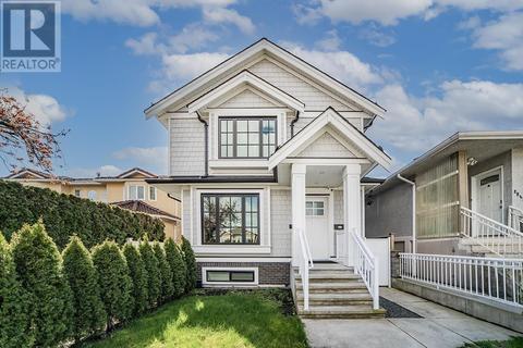 2052 E 49th Avenue, House detached with 4 bedrooms, 4 bathrooms and 2 parking in Vancouver BC | Card Image