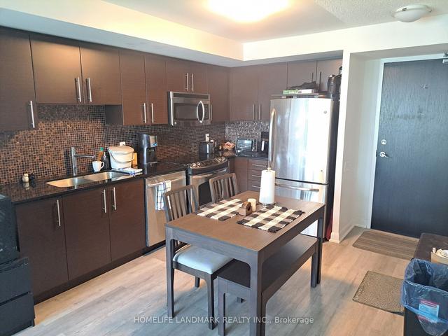 901 - 17 Anndale Dr, Condo with 1 bedrooms, 1 bathrooms and 1 parking in Toronto ON | Image 2