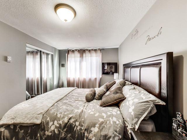 81 Darras Crt, Townhouse with 3 bedrooms, 2 bathrooms and 2 parking in Brampton ON | Image 13