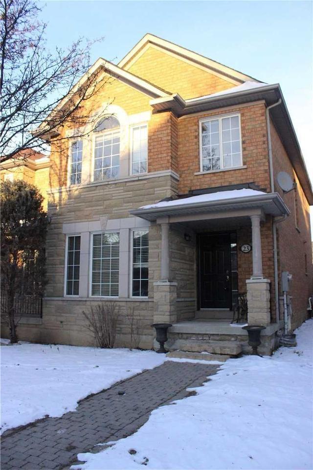 23 La Neve Ave, House semidetached with 3 bedrooms, 3 bathrooms and 2 parking in Vaughan ON | Image 2