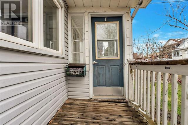 377 Donovan Street, House detached with 3 bedrooms, 2 bathrooms and null parking in Greater Sudbury ON | Image 3