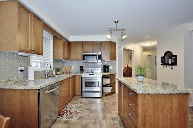 108 Violet St, House detached with 2 bedrooms, 3 bathrooms and 5.5 parking in Barrie ON | Image 25