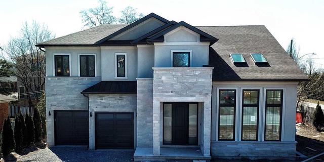 574 Weir Ave, House detached with 4 bedrooms, 5 bathrooms and 6 parking in Oakville ON | Image 1