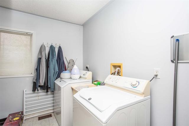 1069 Montreal Street, House semidetached with 3 bedrooms, 2 bathrooms and 4 parking in Kingston ON | Image 23
