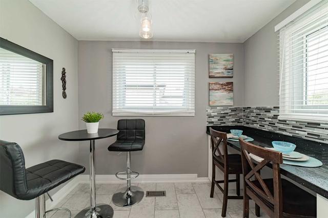 865 West Shore Blvd, House detached with 3 bedrooms, 2 bathrooms and 6 parking in Pickering ON | Image 2