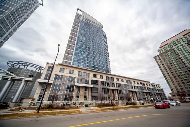 th 328 - 38 Lee Centre Dr, Townhouse with 2 bedrooms, 2 bathrooms and 2 parking in Toronto ON | Image 1