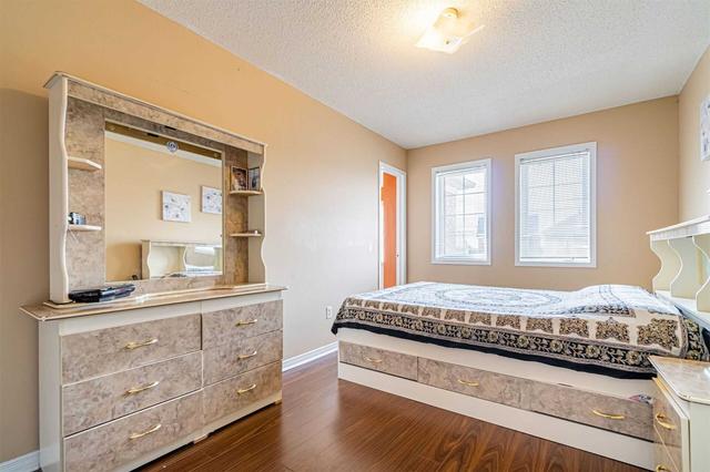 46 Domenico Cres, House detached with 3 bedrooms, 4 bathrooms and 4 parking in Brampton ON | Image 25