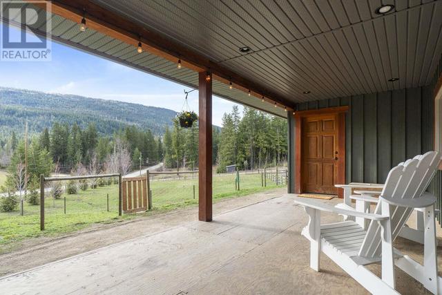 2679 White Lake Road, House detached with 3 bedrooms, 1 bathrooms and 10 parking in Columbia Shuswap C BC | Image 49