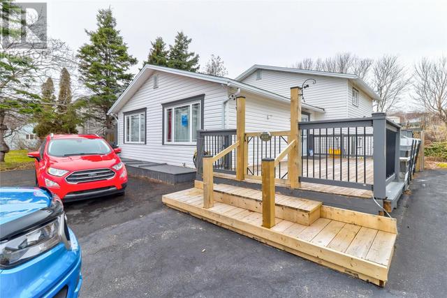 550 Topsail Road, House detached with 5 bedrooms, 2 bathrooms and null parking in St. John's NL | Card Image