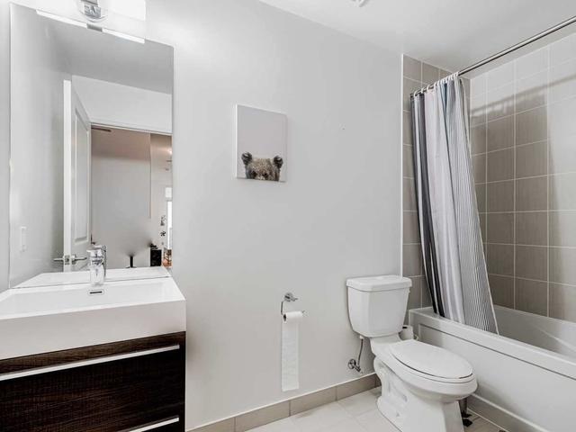 2208 - 17 Zorra St, Condo with 1 bedrooms, 2 bathrooms and 1 parking in Toronto ON | Image 16