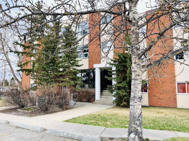 304 - 1 Chinook Crescent W, Condo with 2 bedrooms, 1 bathrooms and 1 parking in Willow Creek No. 26 AB | Image 13