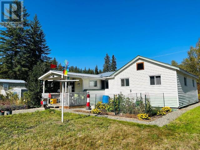 418 Webber Road, House detached with 2 bedrooms, 1 bathrooms and null parking in Clearwater BC | Image 37