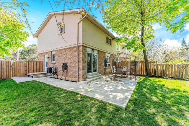 6983 Cadiz Cres, House semidetached with 3 bedrooms, 3 bathrooms and 4 parking in Mississauga ON | Image 26