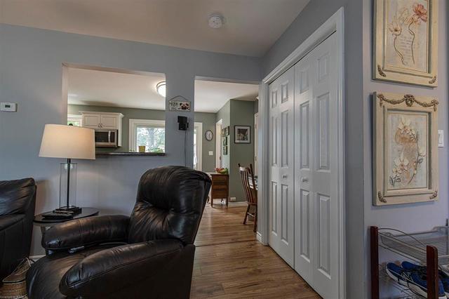 15 Winchester Drive, Home with 2 bedrooms, 1 bathrooms and 1 parking in Greater Napanee ON | Image 8
