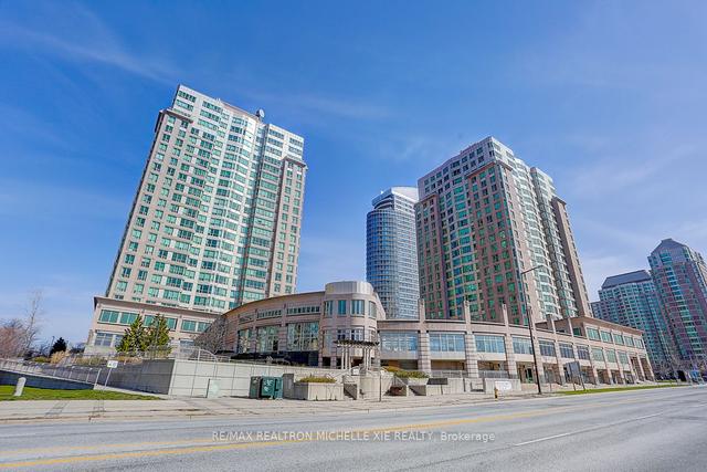 unit503 - 8 Lee Centre Dr, Condo with 2 bedrooms, 2 bathrooms and 1 parking in Toronto ON | Image 1
