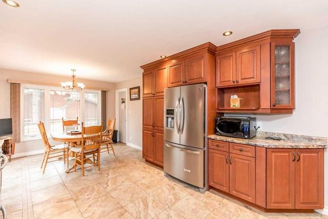 3107 Sandy Cove Dr, House detached with 3 bedrooms, 2 bathrooms and 7 parking in Innisfil ON | Image 5