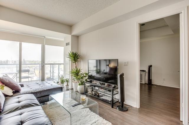 613 - 15 James Finlay Way, Condo with 1 bedrooms, 1 bathrooms and 1 parking in Toronto ON | Image 6