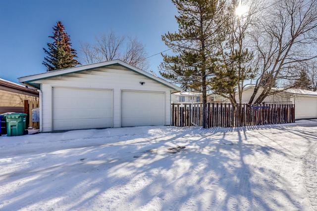 413 Main Street Nw, House detached with 4 bedrooms, 2 bathrooms and 5 parking in Calgary AB | Image 22