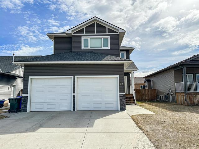 27 Vincent Crescent, House detached with 3 bedrooms, 3 bathrooms and 4 parking in Olds AB | Image 2
