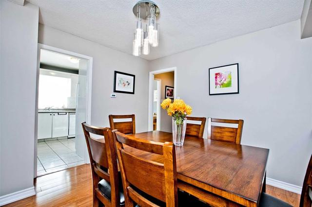 18 - 81 Brookmill Blvd, Townhouse with 3 bedrooms, 2 bathrooms and 1 parking in Toronto ON | Image 11
