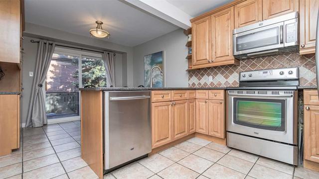 195 Romain Cres, House detached with 3 bedrooms, 3 bathrooms and 4 parking in Oakville ON | Image 3