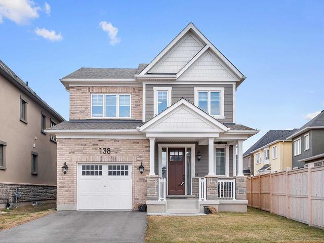 138 Camellia Cres, House detached with 4 bedrooms, 4 bathrooms and 1 parking in Oakville ON | Image 1
