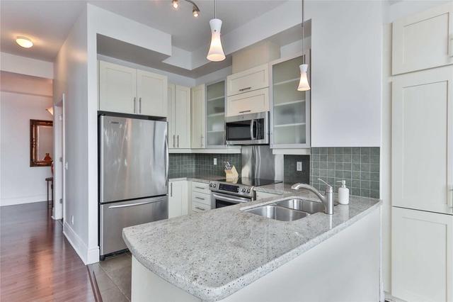 ph05 - 763 Bay St, Condo with 2 bedrooms, 3 bathrooms and 3 parking in Toronto ON | Image 8