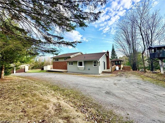 278 Guillemette Road, House detached with 3 bedrooms, 3 bathrooms and 12 parking in East Ferris ON | Image 1