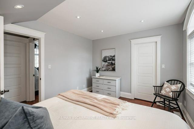 228 Mill St N, House detached with 4 bedrooms, 4 bathrooms and 5 parking in Hamilton ON | Image 15
