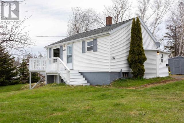 484 Murphy Road, House detached with 2 bedrooms, 1 bathrooms and null parking in Cape Breton NS | Card Image