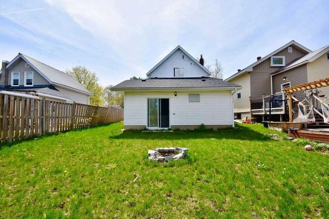 684 Victoria St, House detached with 3 bedrooms, 2 bathrooms and 3 parking in Midland ON | Image 25