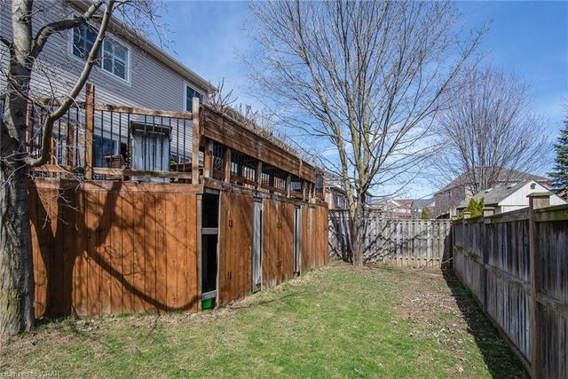 208 Ridgemere Court, House detached with 4 bedrooms, 2 bathrooms and 4 parking in Kitchener ON | Image 35