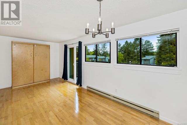 542 Carnation Pl, Condo with 2 bedrooms, 1 bathrooms and 1 parking in Saanich BC | Image 9