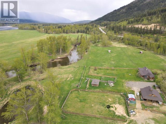 9100 Yellowhead Hwy S, House detached with 2 bedrooms, 2 bathrooms and null parking in Thompson Nicola O (Lower North Thompson) BC | Image 22