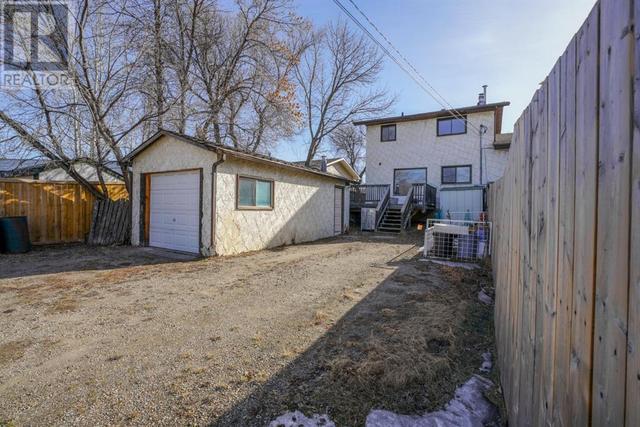 5306 53 Street, House semidetached with 4 bedrooms, 1 bathrooms and 1 parking in Rocky Mountain House AB | Image 31