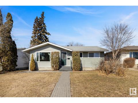5908 97a Av Nw, House detached with 3 bedrooms, 2 bathrooms and null parking in Edmonton AB | Card Image