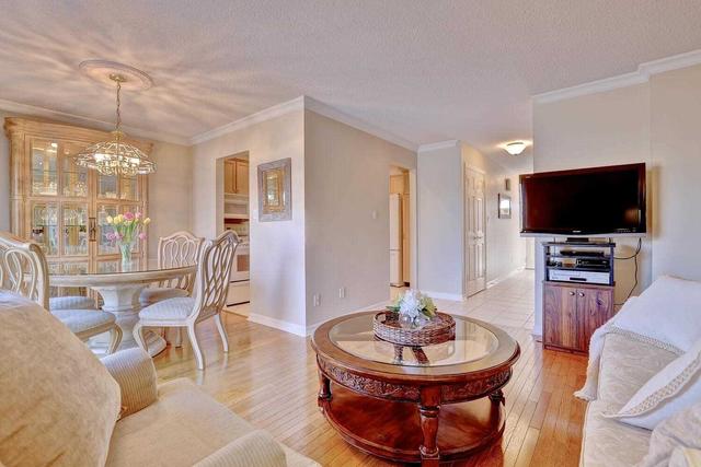 12 - 4171 Glen Erin Dr, Townhouse with 3 bedrooms, 2 bathrooms and 2 parking in Mississauga ON | Image 2